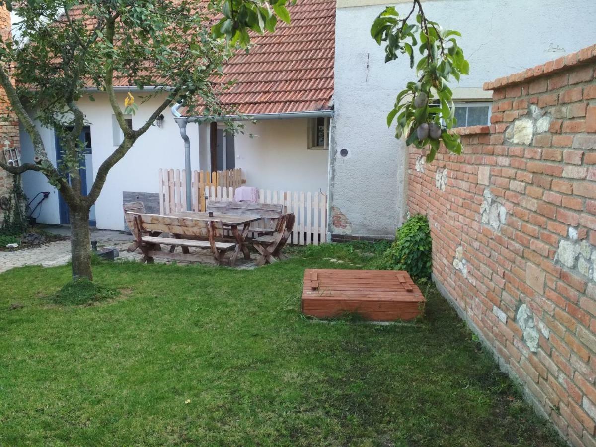 Ubytovani U Lomu Mikulov Dış mekan fotoğraf